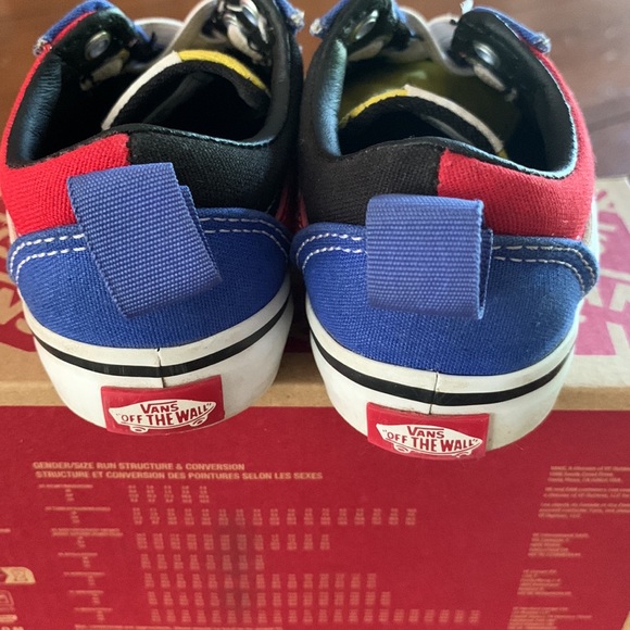 Vans Toddler Boys - like new! Size 6 - Picture 14 of 16